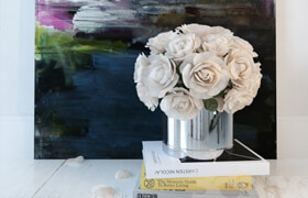 decorative set with white roses
