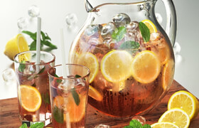 Iced tea with lemon